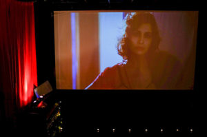 В Петербурге открылся клуб эротического кино. Его соосновательница рассказывает о пользе таких фильмов, фуршетах с голыми артистками и мастурбации в зале