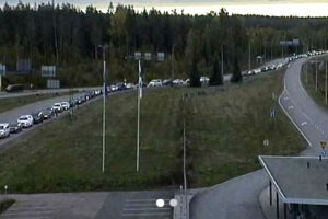 «Военник есть, но с собой нету». Как меняются очереди на Финской границе с 21 сентября