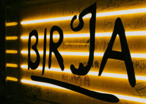 Бар Birja закрывается. Последние вечеринки пройдут 31 октября и 1 ноября