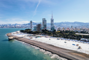 «Здесь это как сходить за хлебом»: как покупают квартиры в Грузии и Испании. Опыт читательниц Paper Kartuli