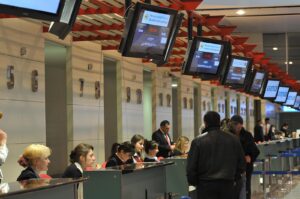 Туристическая страховка в Грузии: сколько стоит, какие авиакомпании требуют полис и могут ли не пустить в страну — разбор Paper Kartuli